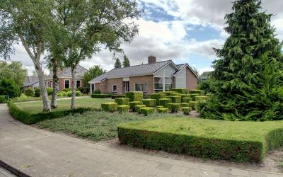 Hoofdstraat. 137