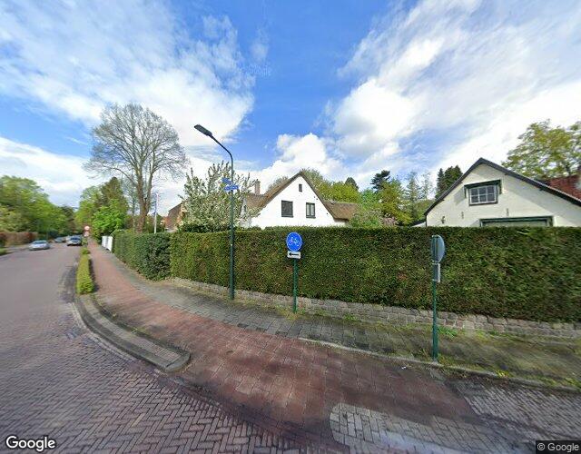 Naarderweg 12