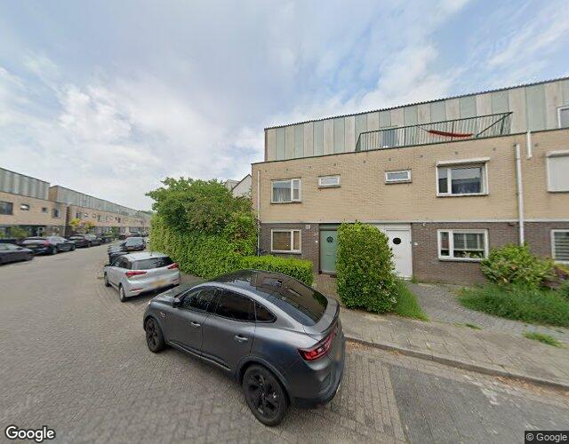 Bisschop Romerostraat 67