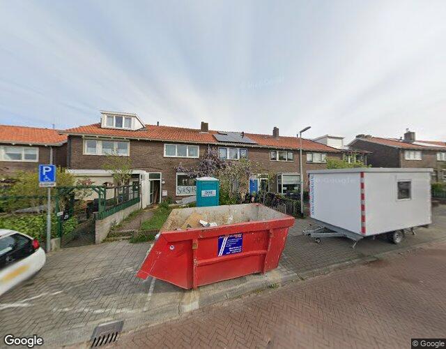 P.M.R. Versteeghstraat 33