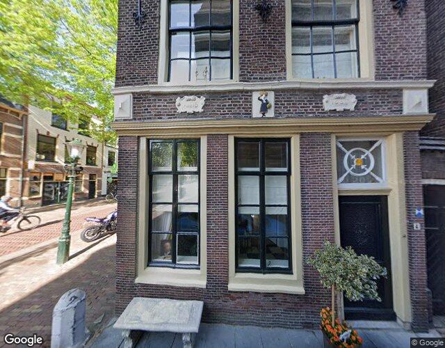Kapelsteeg 4