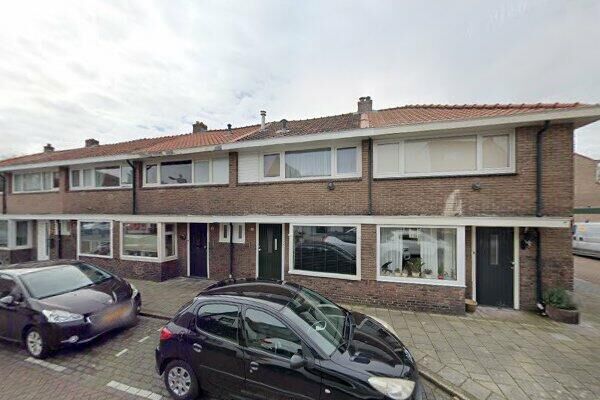 Iepenstraat 18