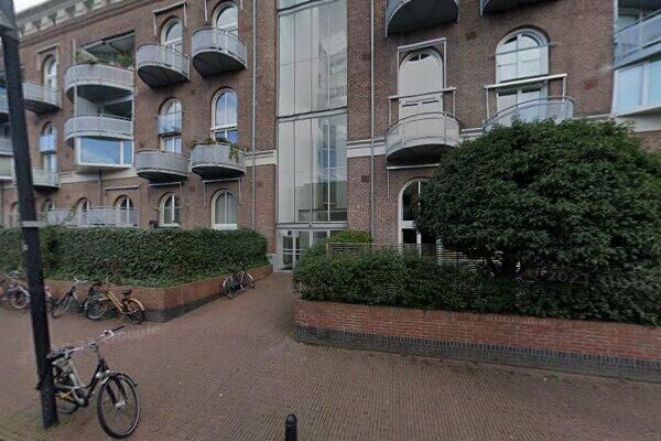 Arthur van. 88