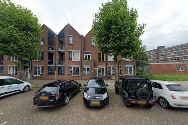 Van Dishoec. 4
