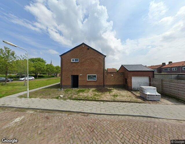 Pastoor J.A.M. van den Muijsenbergstraat 9