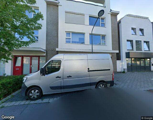 Eindhovense. 82-D