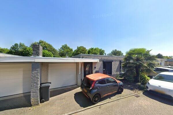 Dovenetelst. 19