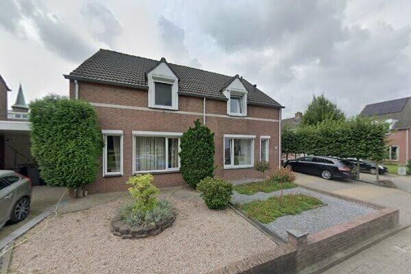 Pastoor Hutschemakersstraat 40