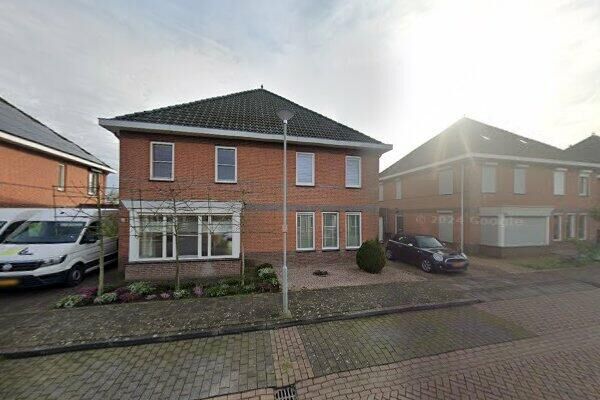 Burg.van Banningstraat 12