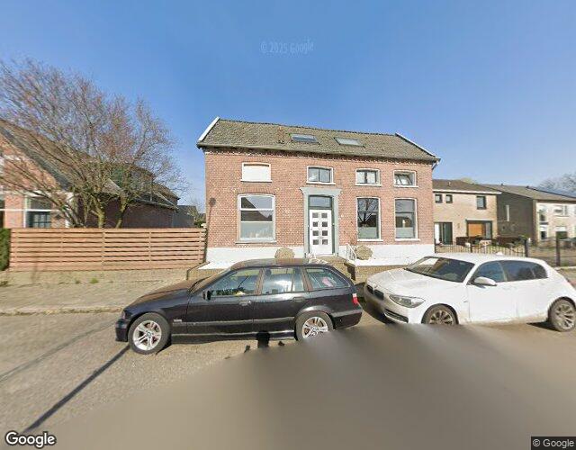 Dorpsstraat 4