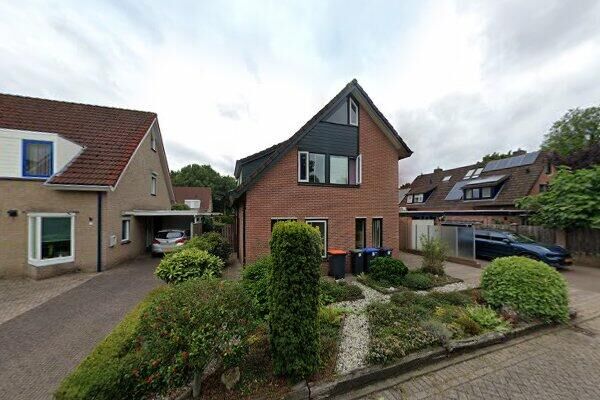 Herman van Velzenstraat 10