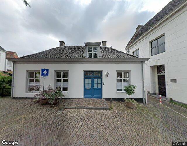 Kerkhof 5