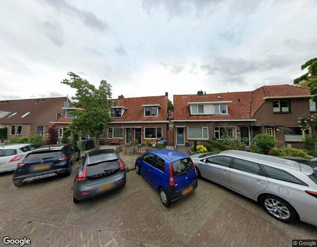 M A de Ruyterstraat 30