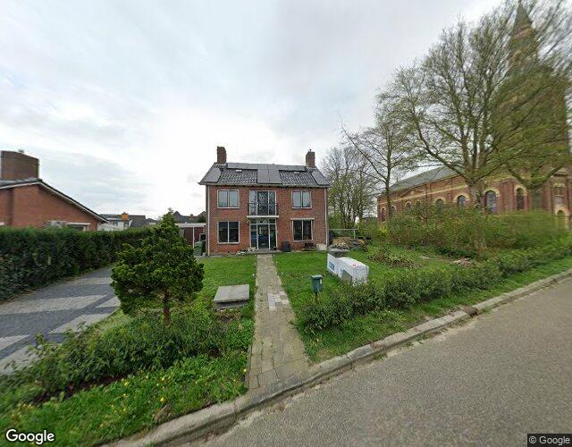 Pastorietuin 8